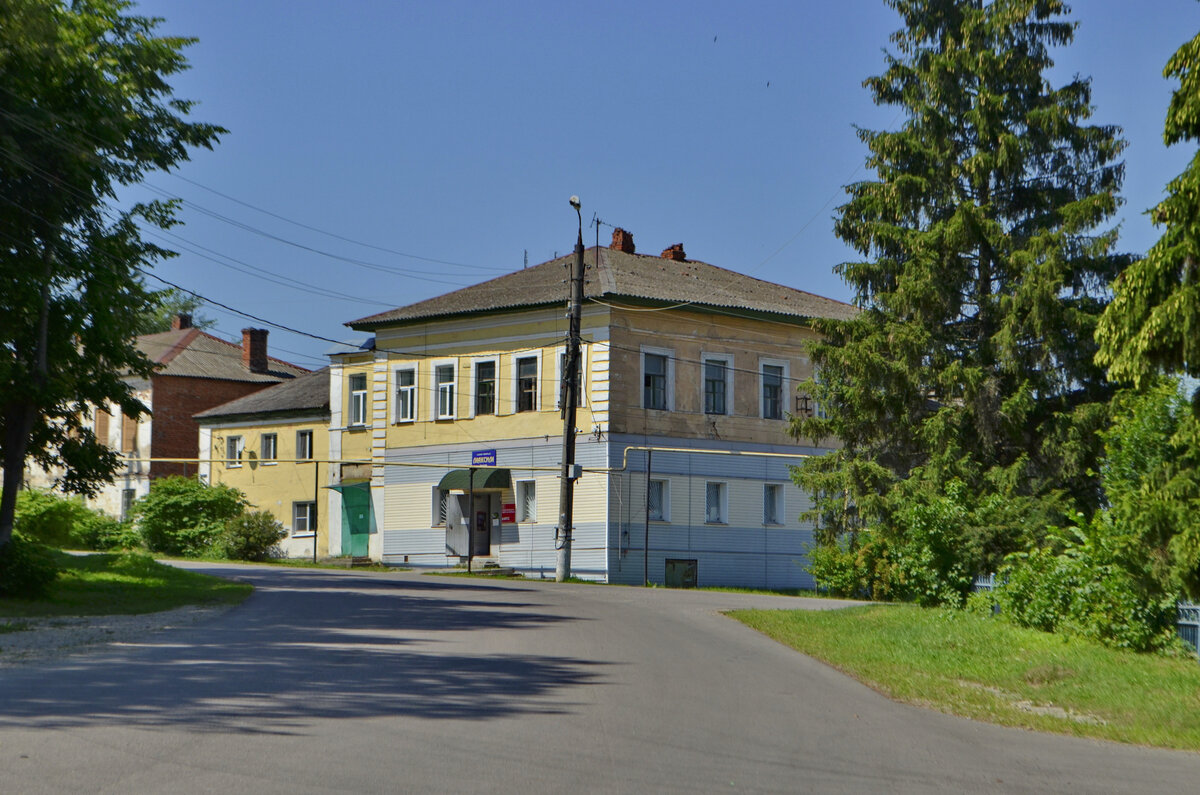 Малый город в городе большом. Провинция кострома. Врата благовещенского собора гороховец. Кострома исторический центр. Соборная гора чекалин тульская область.