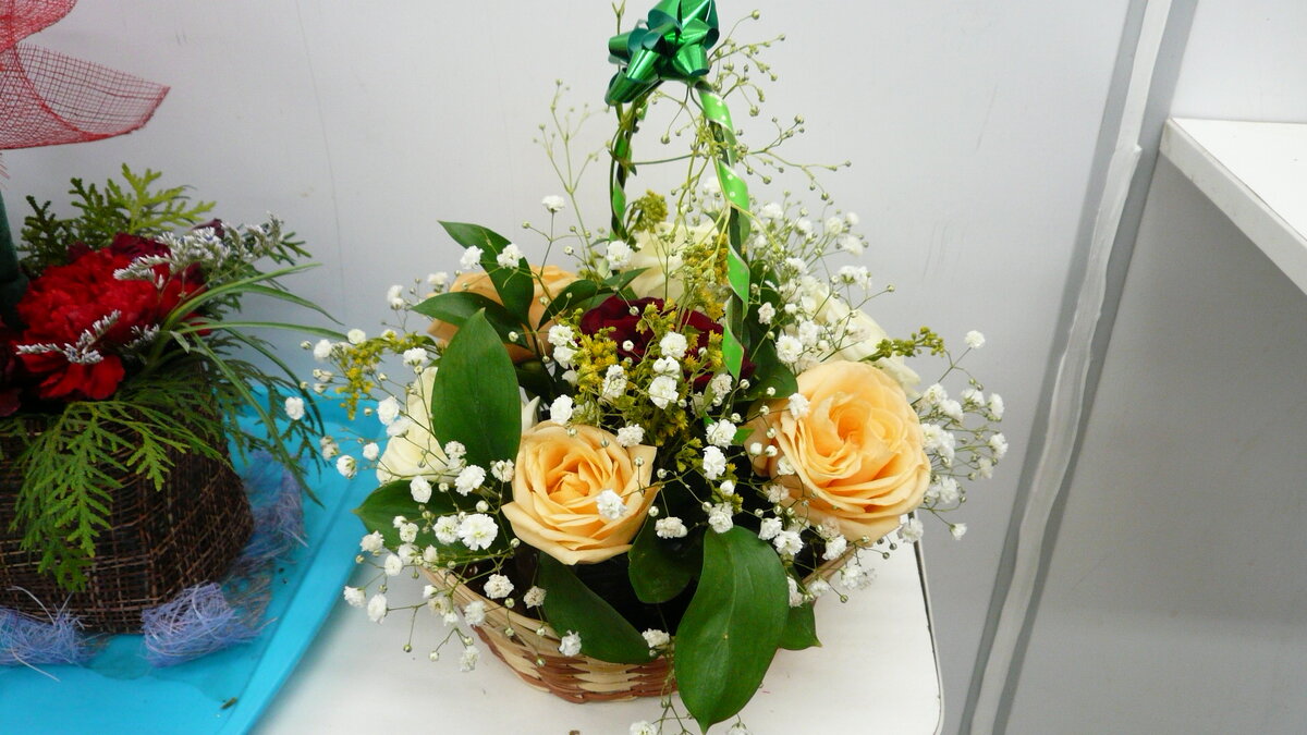 Корзинка с цветами