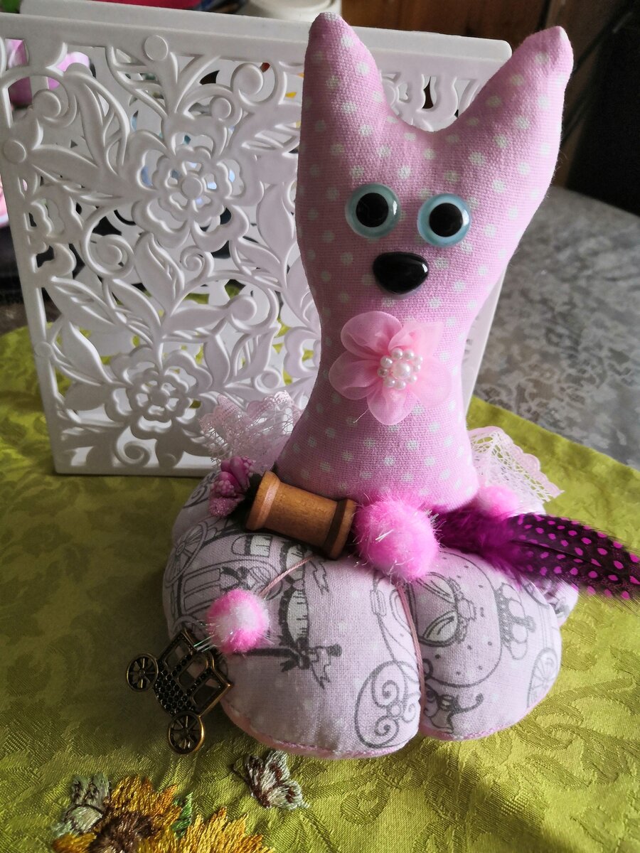 Игольница  "Розовая кошечка"