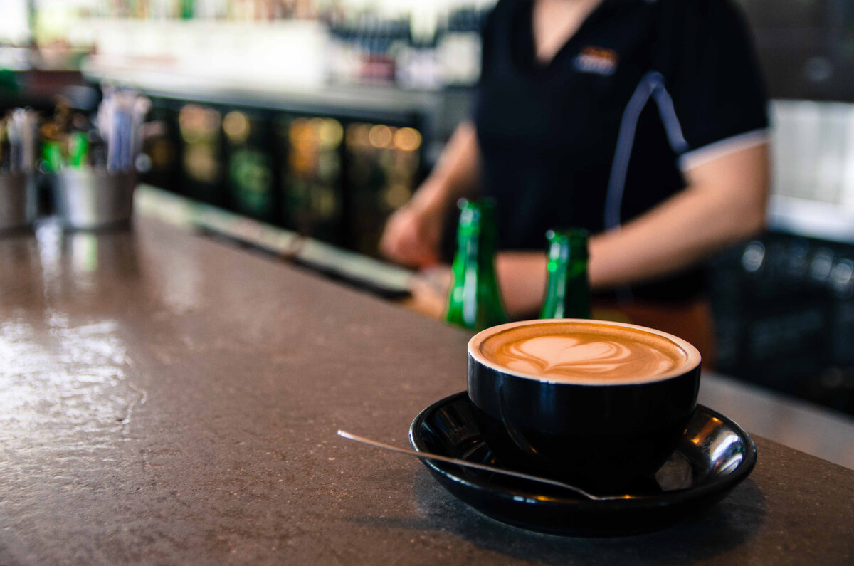 Регистрация товарного знака для кафе, ресторана или бара позволяет на законных основаниях получить выгодное конкурентное преимущество в виде уникальной товарной марки. Источник изображения - Яндекс Картинки.