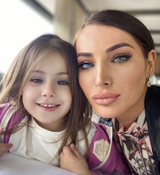 Тата и Бетти Блюменкранц (фото из Instagram)