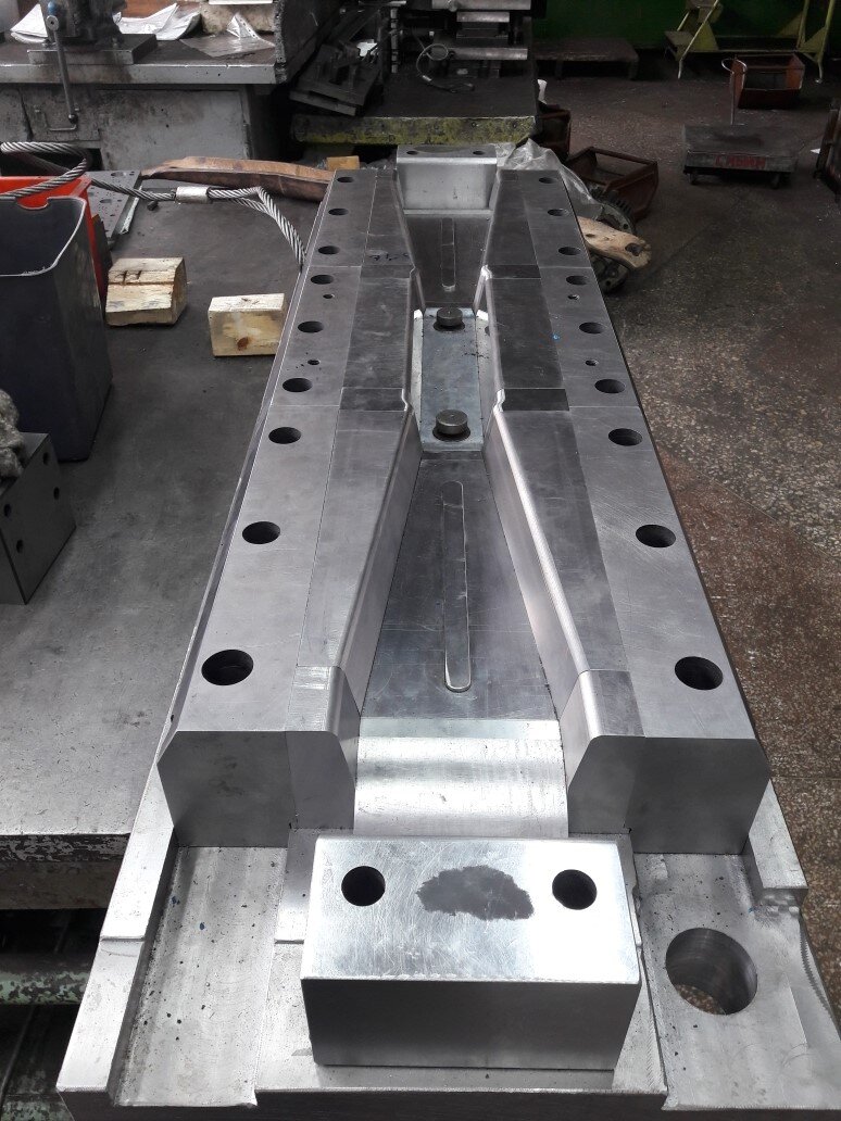 Вот он, нижняя часть.