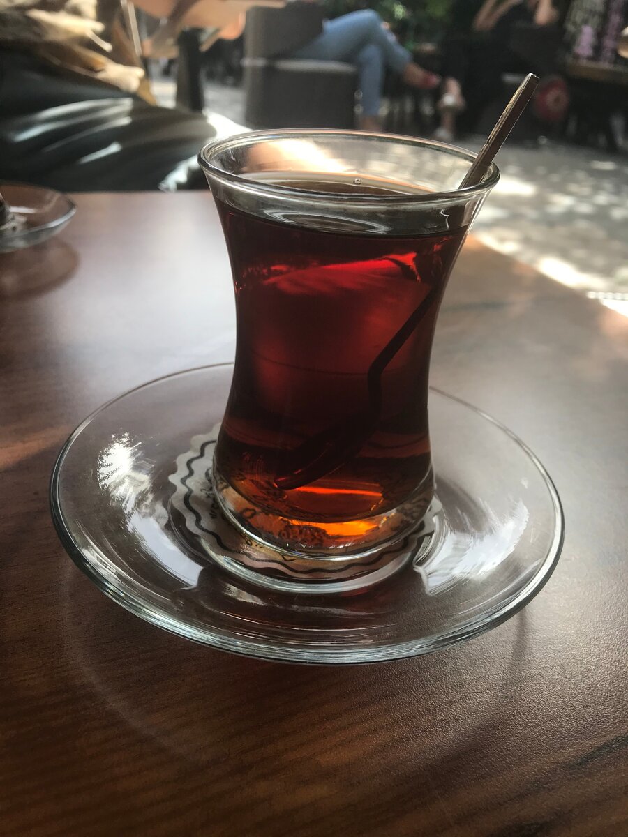 стакан чая, пожалуйста.