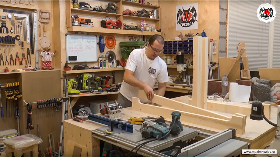 Старая мастерская. Изготовление мебели