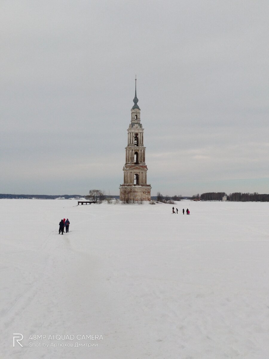 Колокольня Никольского Собора в Калязине. Фото Артюхов Д.
