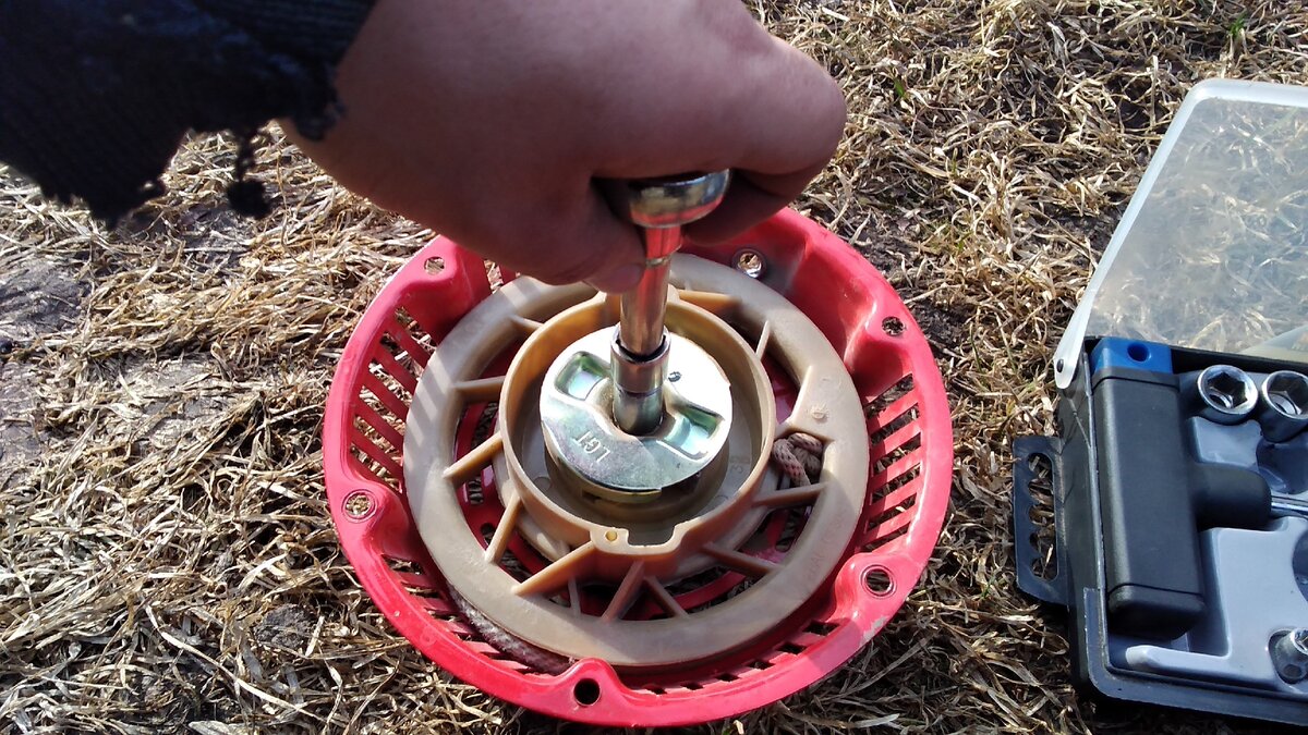 Оборвался тросик стартера на мотоблоке. Ремонт «шморгалки» | Мысли ...