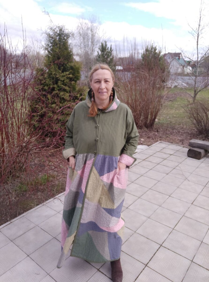 С поясом и без это два разных образа.