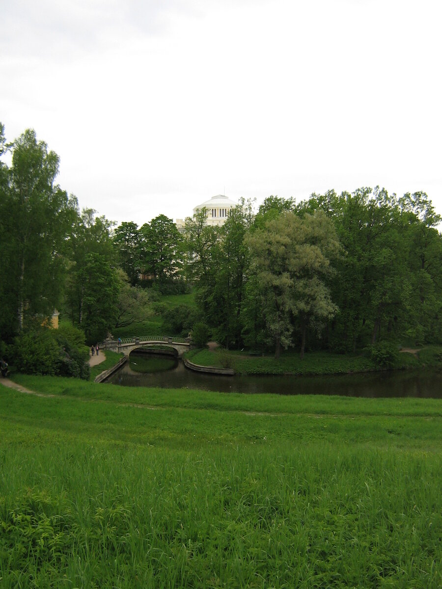 Павловский парк и река Славянка