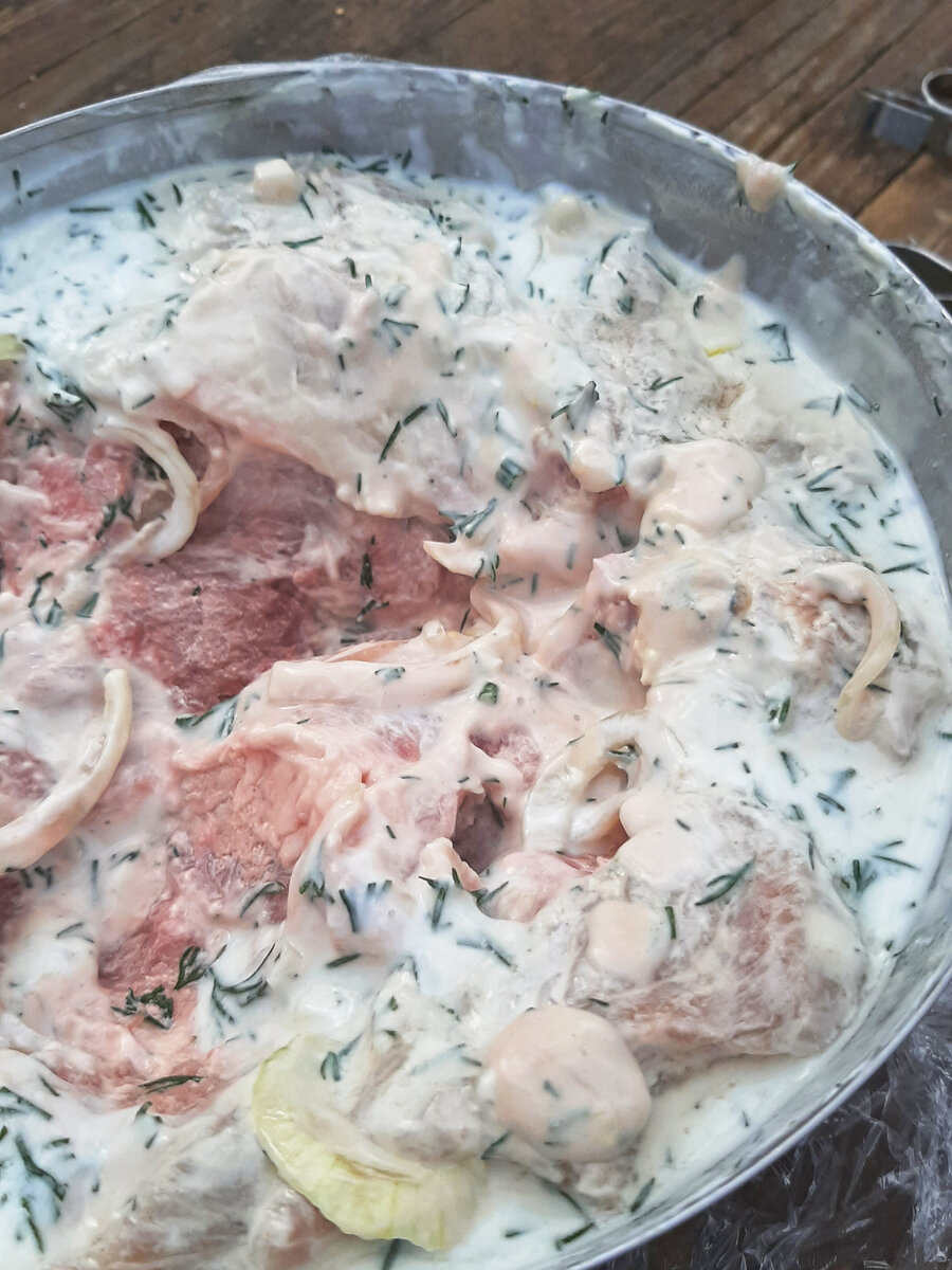 Шашлык в кефирном маринаде. Из шейки свинины.