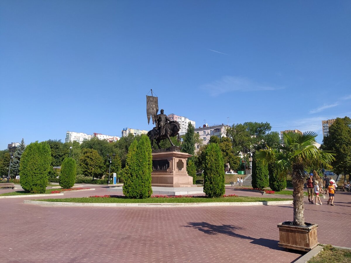 Памятник основателю города Григорию Засекину, фото из личного архива