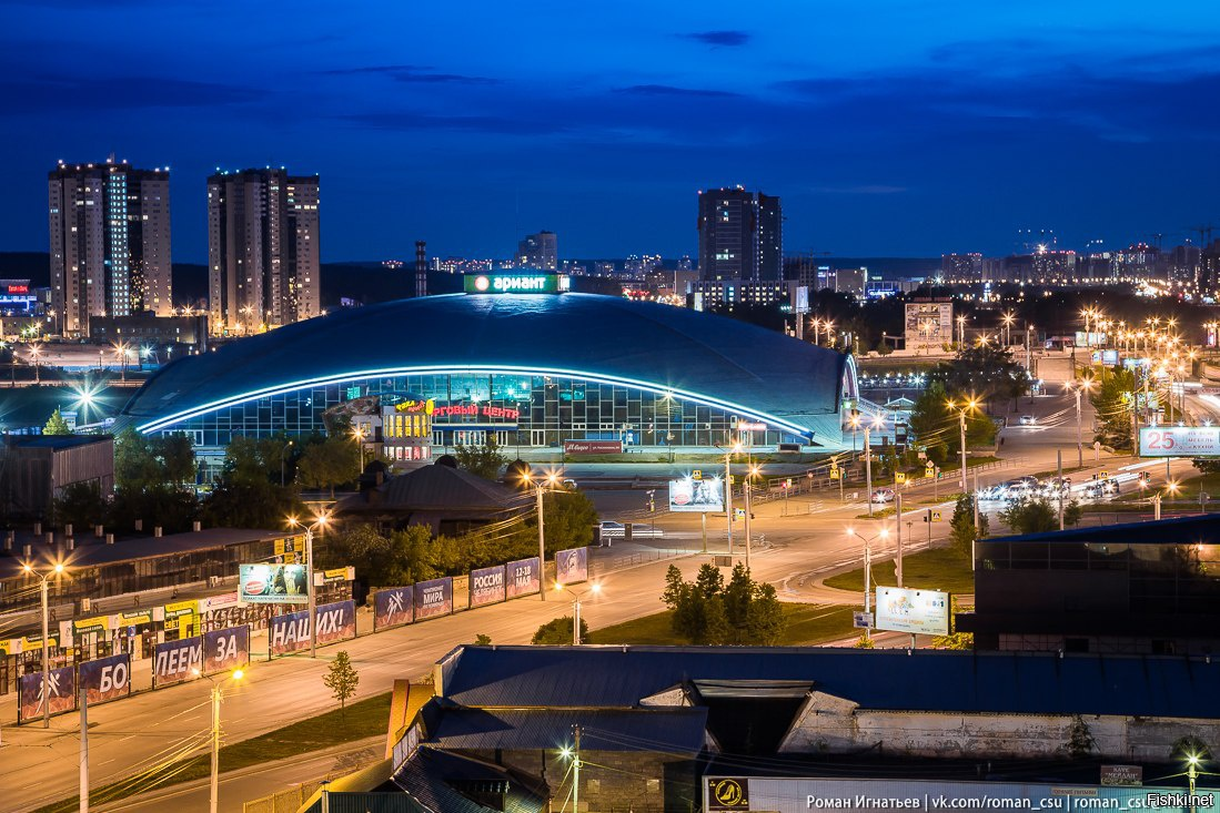 Город миллионик. Город Челябинск. Челябинск центр города. Набережная Челябинск 2022 ночью. Центр Челябинска ночью.