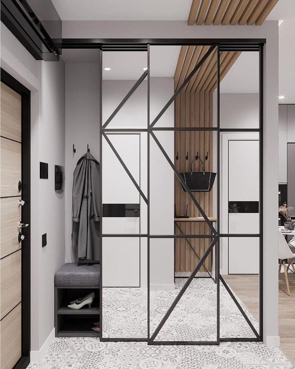 Реализация зеркал в прихожей (листайте)