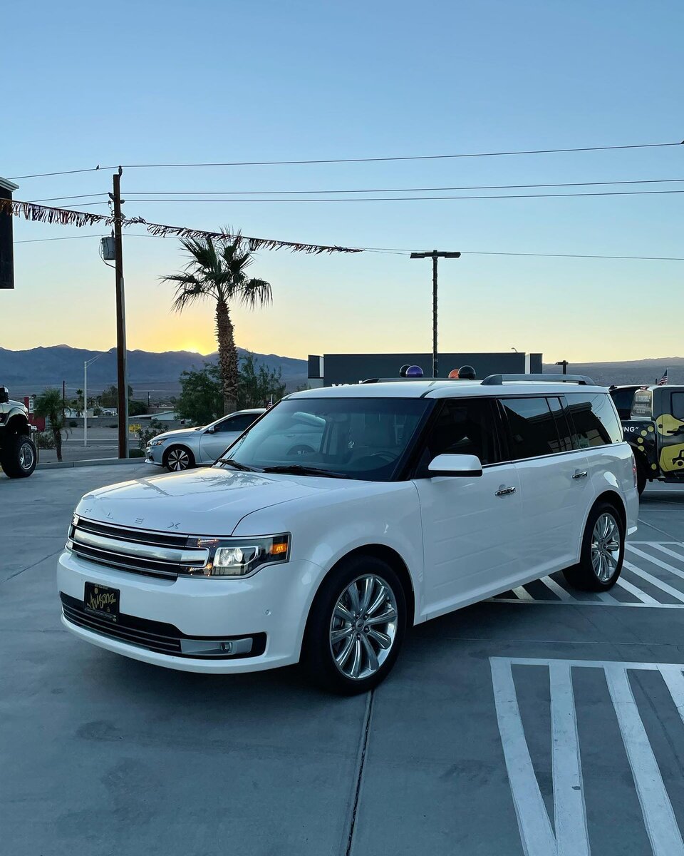 Ford Flex. Источник иллюстрации - Яндекс.Картинки