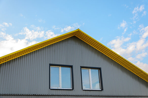 Треугольный фронтон