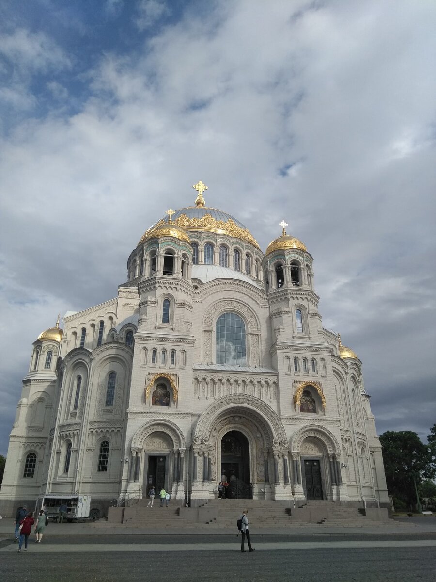 Храм в городе Кронштадт