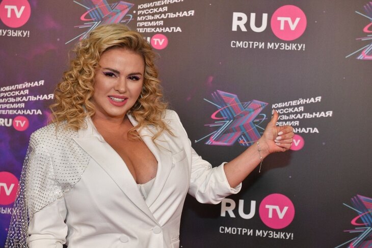 Анна Семенович / фото: Global Look Press