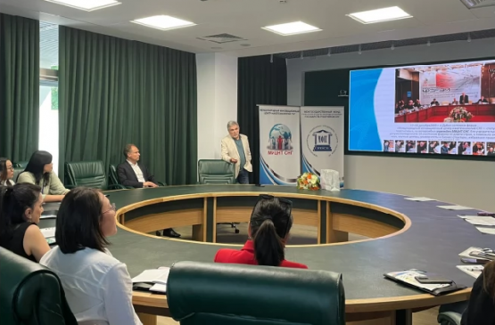 Фото с сайта ininc.jinr.ru
