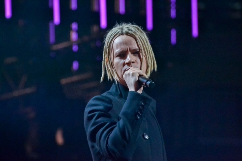     Певец SHAMAN раскрыл тайну создания хита "Встанем" Даниил ОПАРИН