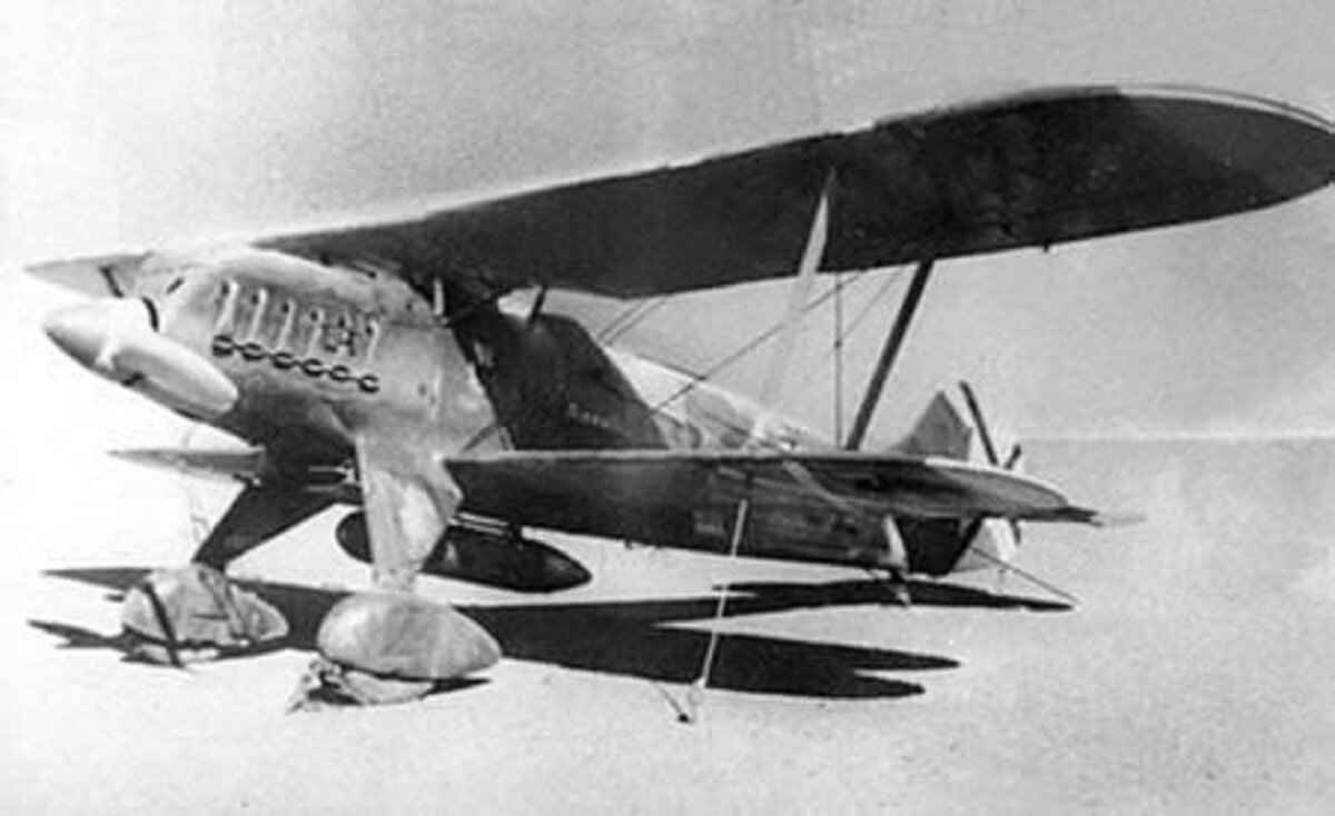 Немцы в 1930-х гордились своим бипланом He-51, однако он был не лучше И-15 и Fiat CR.32