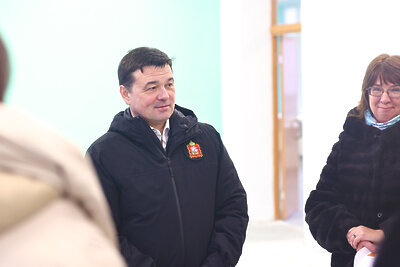    Губернатор проверил капремонт в СОШ №18 в Павловском-Посаде © Антон Чернов, «Подмосковье Сегодня»