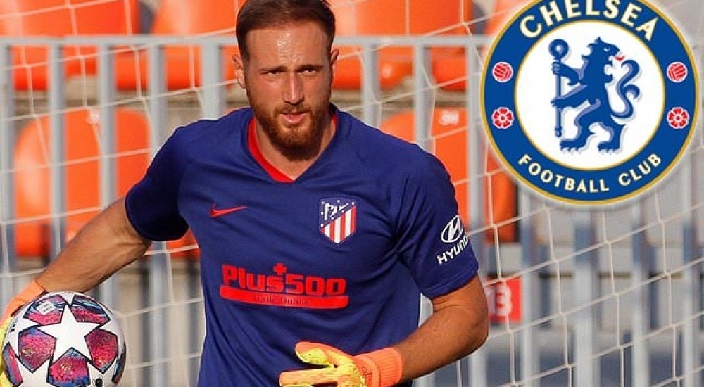 Голкипер мадридского «Атлетико» Ян Облак дал комментарий по поводу слухов о его возможном уходе из клуба этим летом. Им интересуется лондонский «Челси» и в прессе было достаточно информации о том, что он готов к смене клуба и с интересом рассматривает такой вариант.

Перед матчем против «Лейпцига» он дал большое интервью, в котором рассказал о многом, в том числе и об интересе «Челси» к его персоне. «Сейчас не лучшее время говорить о «Челси» или других клубах, которые мной интересуются», - заявил Ян. «Сейчас мне и всей команде нужно думать о матче против «Лейпцига». Я оценю этот сезон после того, как он завершится. После того, как мы сыграем последний матч в сезоне, у меня будет время всё обдумать и поговорить об этом».

В итоге Облак решил не отвергать вариант с переходом в лондонский клуб, хотя мог это сделать сразу же. Он давал это интервью перед матчем против «Лейпцига». Теперь же очевидно, что он сможет всё взвесить и решить для себя, желает ли он покинуть мадридский клуб.