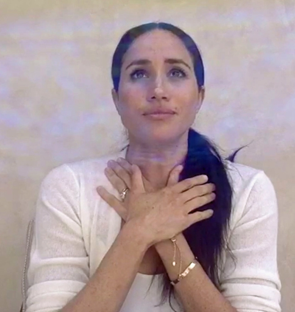 0/08/2020 Меган Маркл представила кампанию Мишель Обамы "Голосуй на диване"