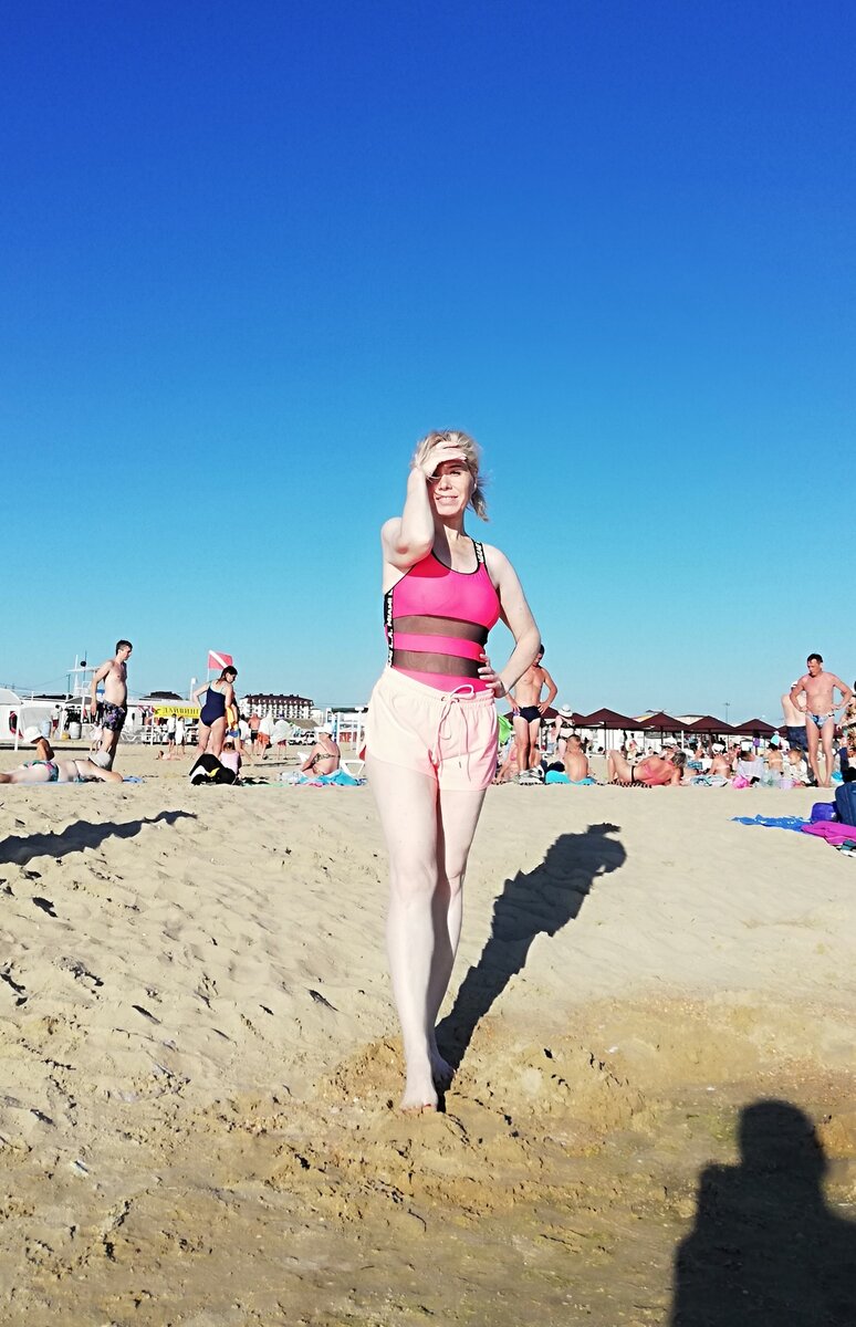 Я на анапском пляже две недели назад. Фото автора. 