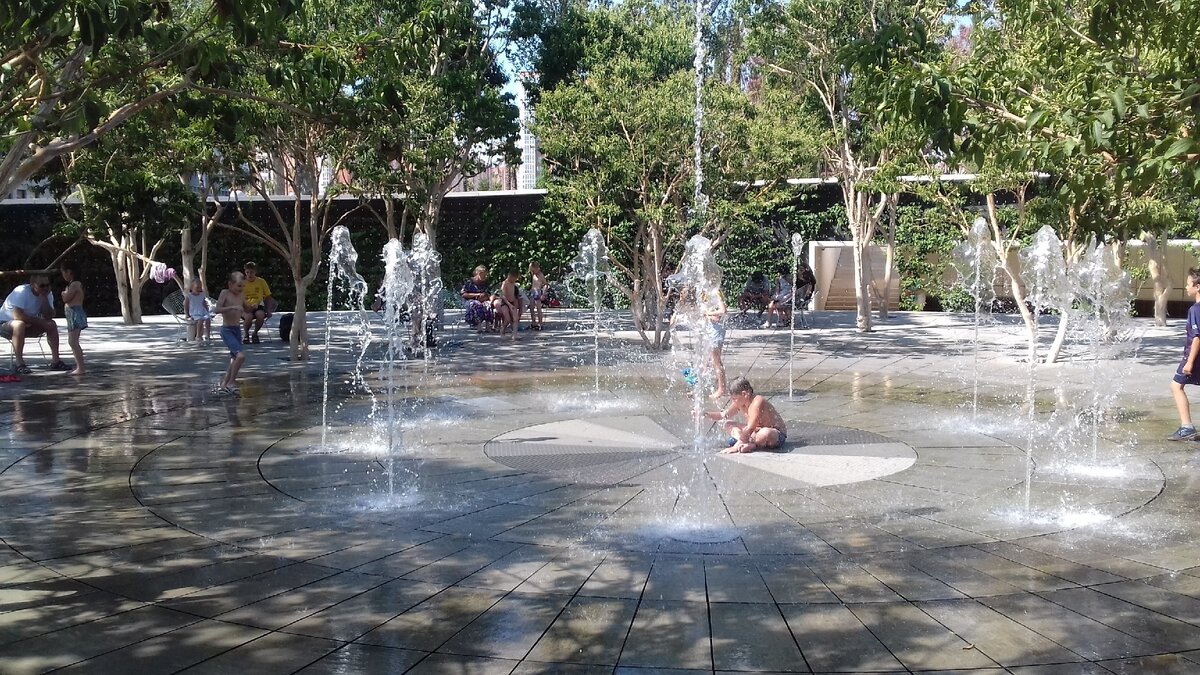 Парк галицкого фонтан