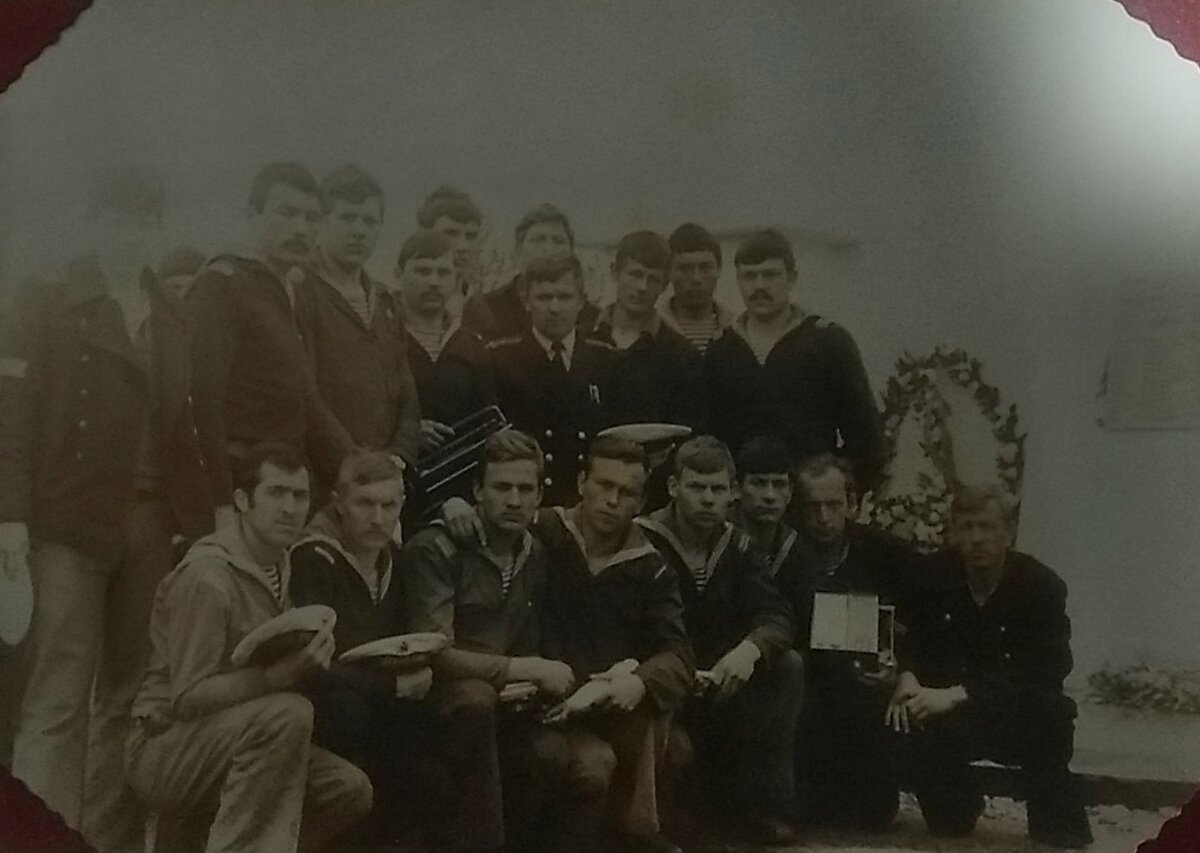 Все усатые что ли?