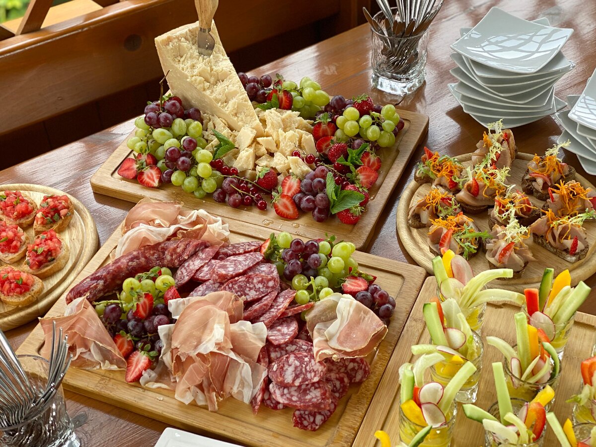 Банкет от службы кейтеринга Cateres.ru