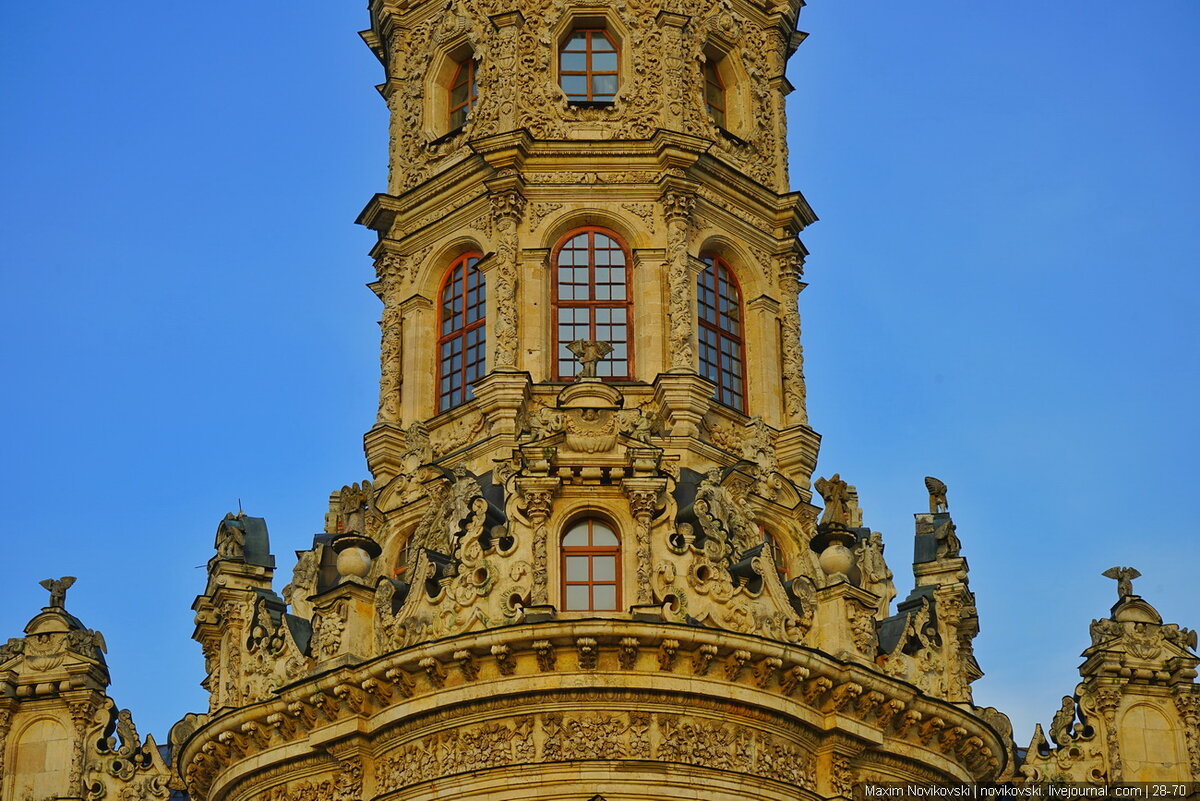 Церковь знамения в Дубровицах (1690-1704 гг.).