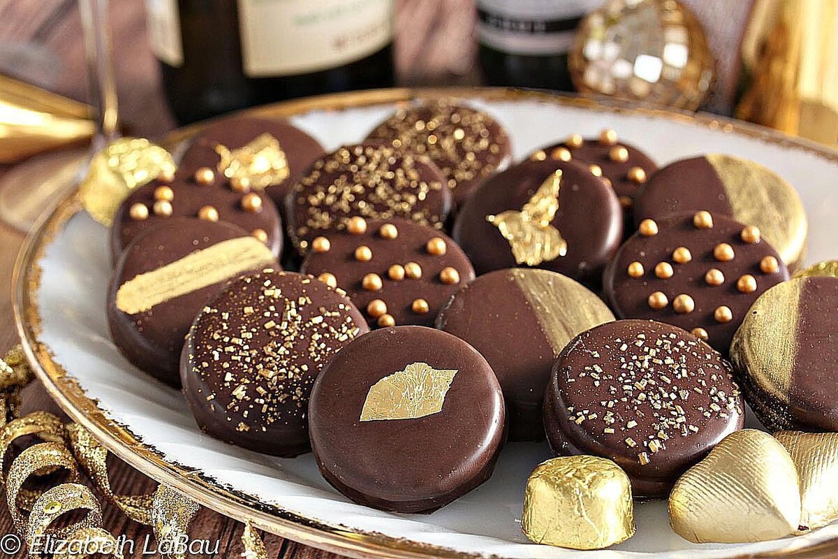 Шоколадные конфеты с золотом