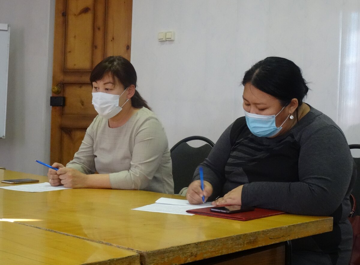 Министерство труда сообщает, что: «в бюджете Минтруда Республики Тыва выделение материальной помощи на приобретение жилого помещения семьям, не предусмотрено» 