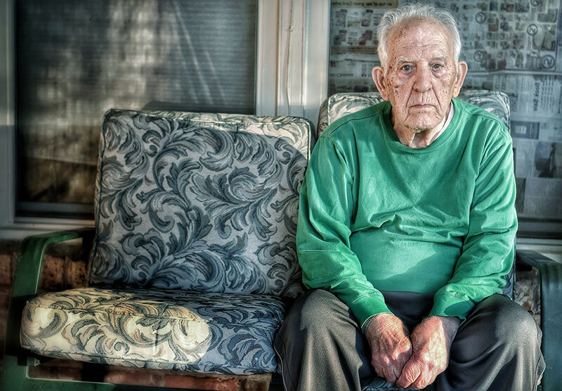 Старческое слабоумие возраст. Интеллектуальные нарушения пожилых людей. Апатия у пожилых. Как оформить деменцию старому человеку. Пожилые болеют.