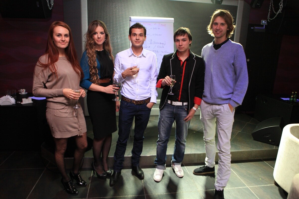 Игорь Коропов второй справа, 2012 год