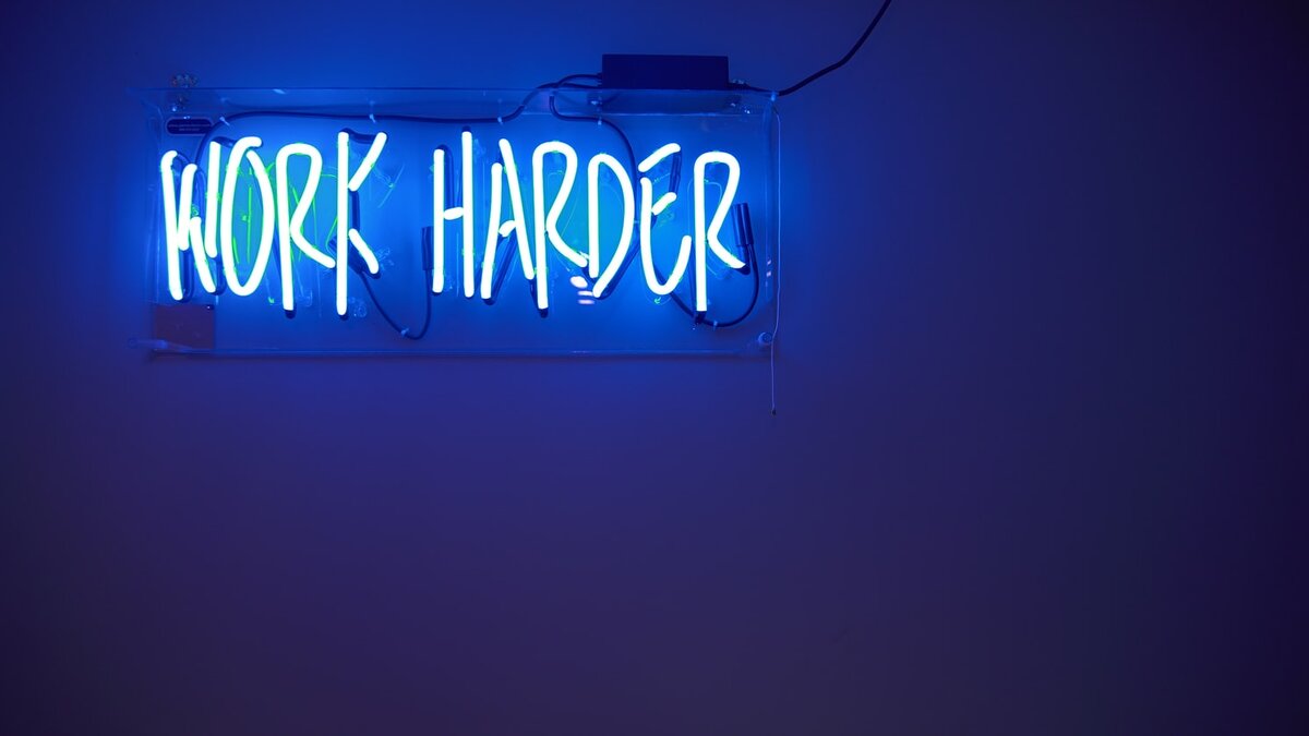 Автор: Jordan Whitfield. Взято тут: https://unsplash.com/photos/sm3Ub_IJKQg