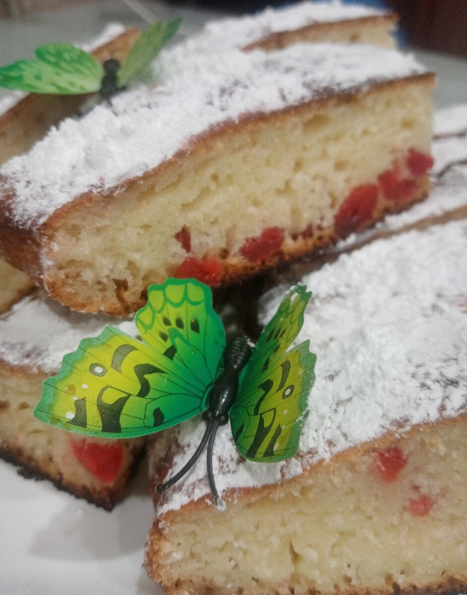 готовый манник с вишней