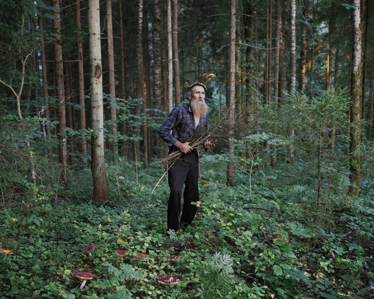 Посетить дом отшельника на болотах. Данила Ткаченко побег. Данила Ткаченко фотограф. Данила Ткаченко фотограф отшельники. Данила Ткаченко Escape.