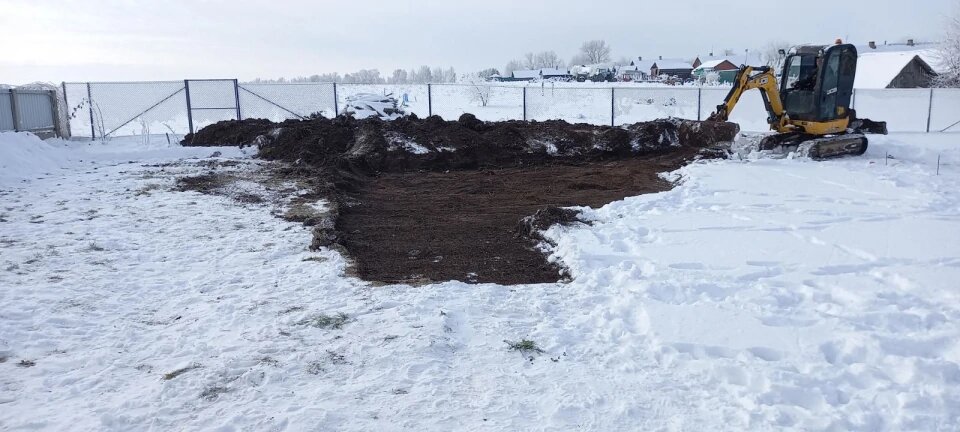 Все началось еще этой зимой. Холода не помешали нам приступить к работе!