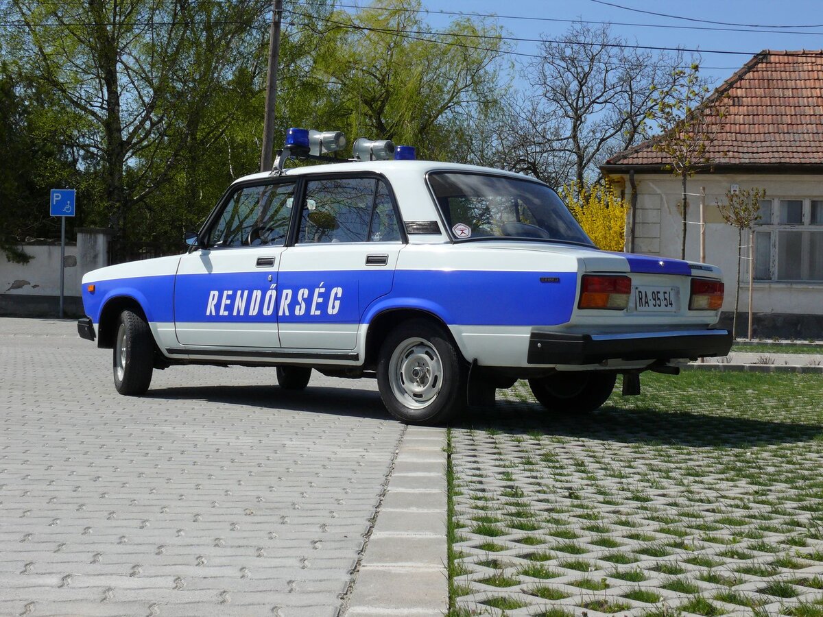 lada венгерская полиция rendorseg