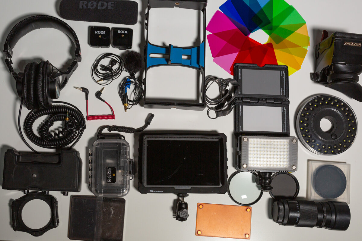 малая часть тех аксессуаров которые мне приходится иногда использовать в съемках.