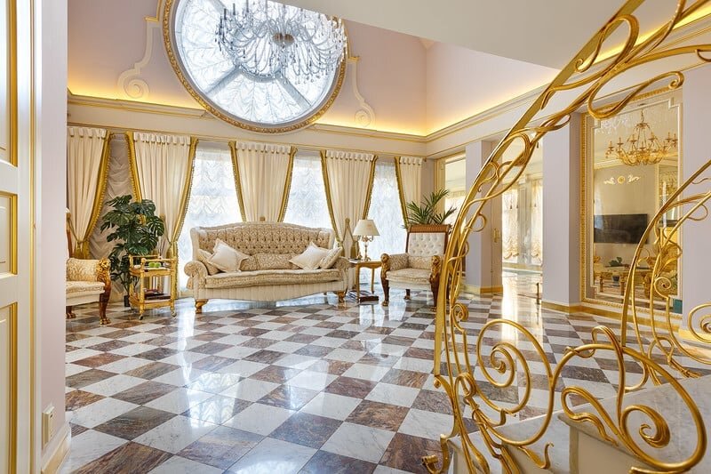 ОСОБЕННОСТИ ДИЗАЙНА ИНТЕРЬЕРА КОТТЕДЖЕЙ И ЗАГОРОДНЫХ ДОМОВ 