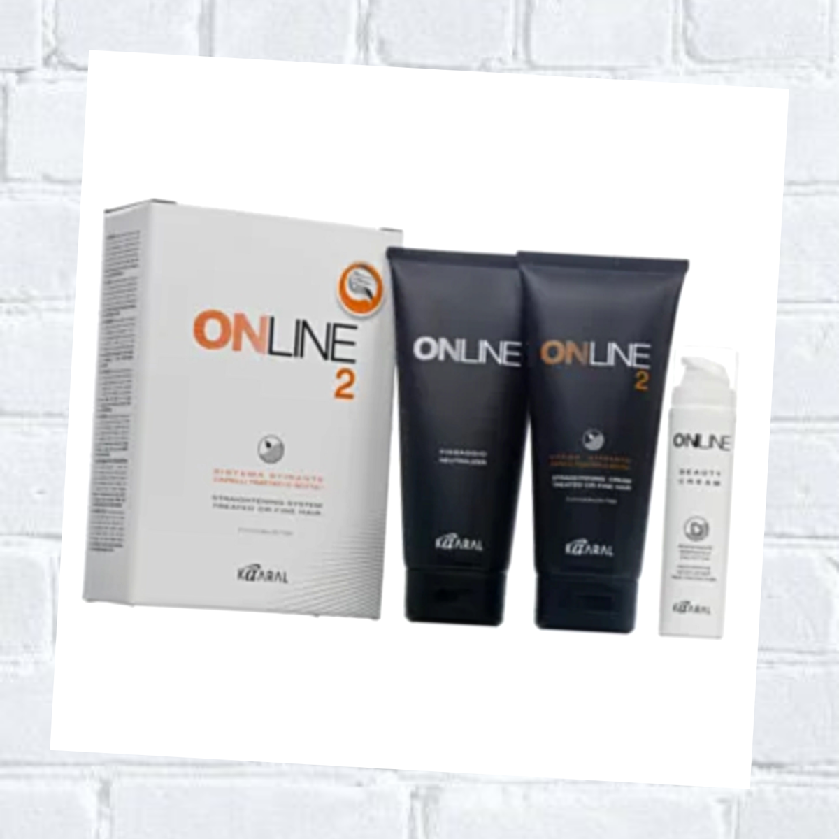 Так выглядит набор для выпрямления волос от Kaaral-это Online Hair Straightening System 2.