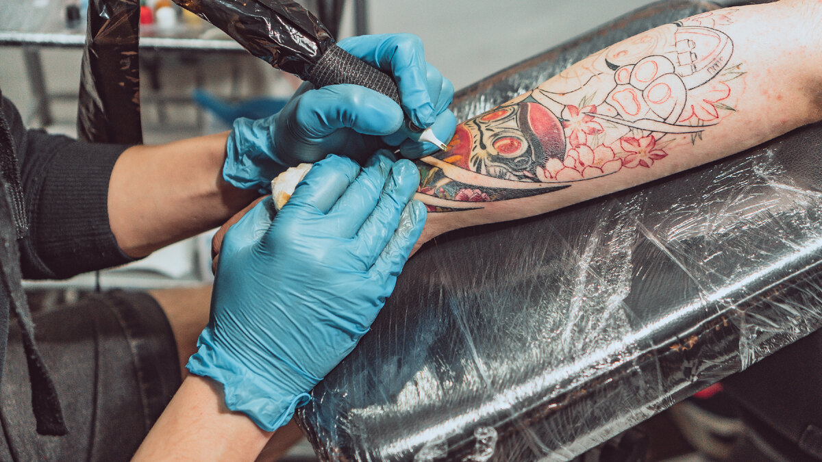 Татуировки на икре, что нужно знать