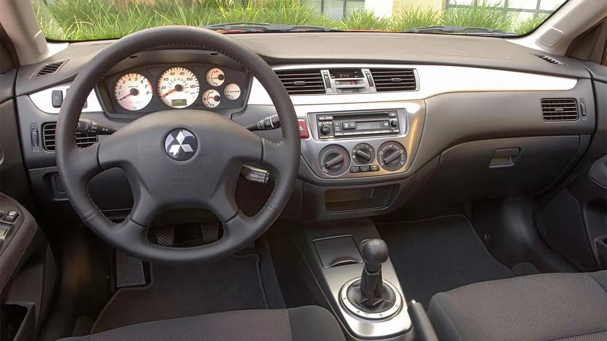 Mitsubishi Lancer 9. Фото из autoiwc.ru.