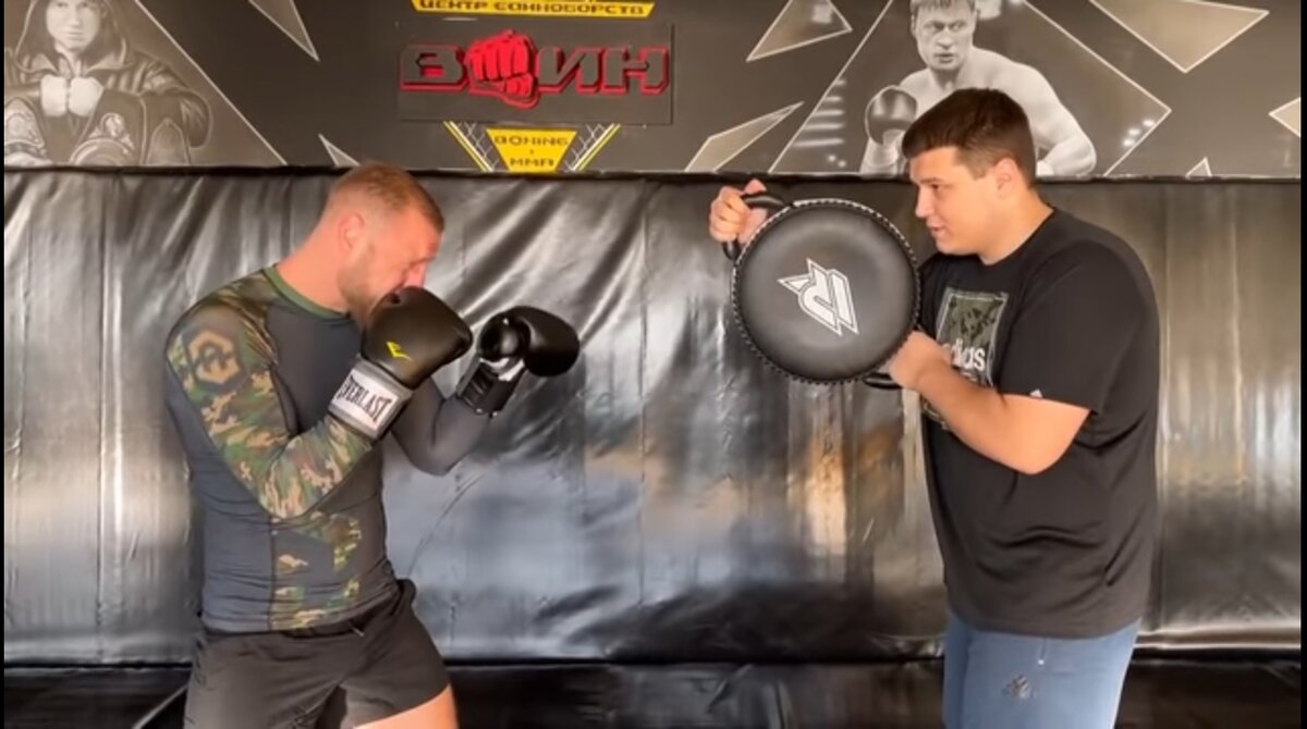 Миша на тренировке.