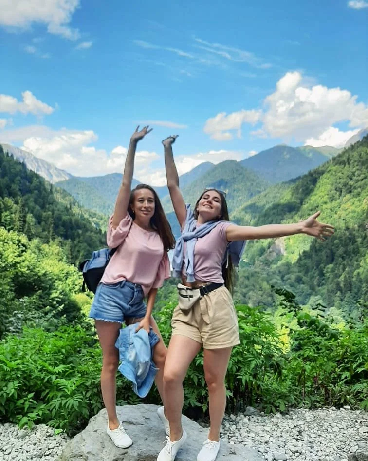 Абхазия 2022. Абхазия туристы. Девушки Абхазии. Тур в абхазию на двоих