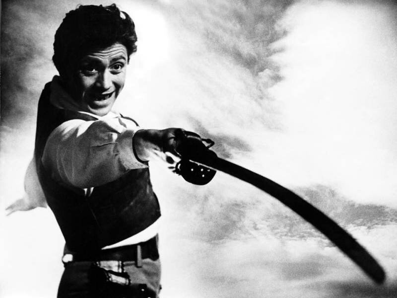 Кадр из фильма "Два мушкетера" взят для иллюстрации из Яндекс Картинки.  