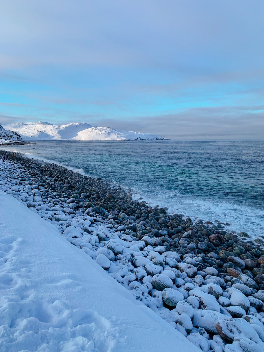 Пляж Яйца дракона в Териберке
