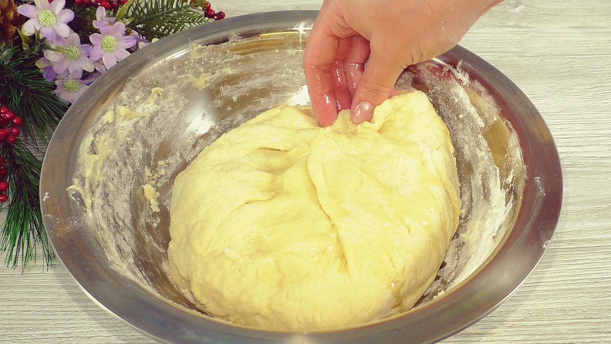 Простой и быстрый рецепт пирожков с луком и яйцом на тесте без дрожжей. Мягкие, нежные и очень вкусные